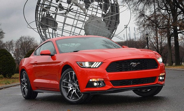 2015-Ford-Mustang-text image