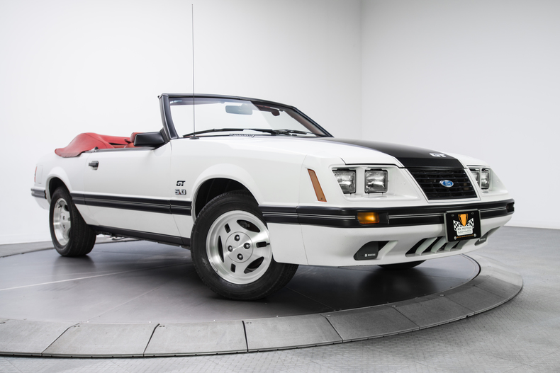 1984-Ford-Mustang-GT_290330_low_res