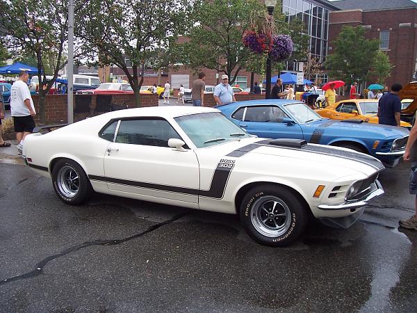 Original Boss at Mustang Alley-2010-mustang-alley-093.jpg