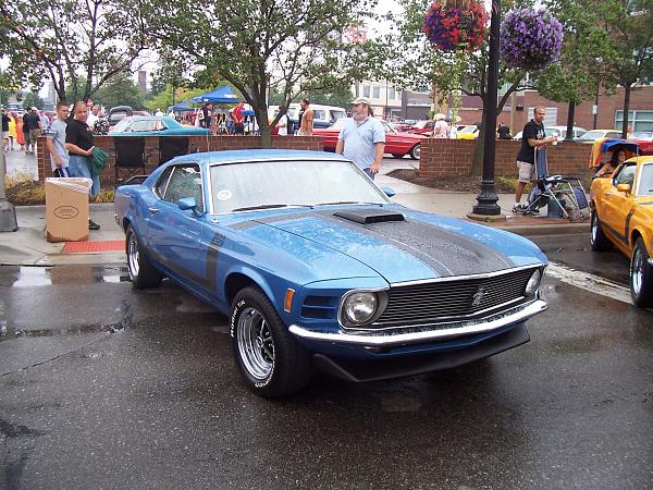 Original Boss at Mustang Alley-2010-mustang-alley-094.jpg