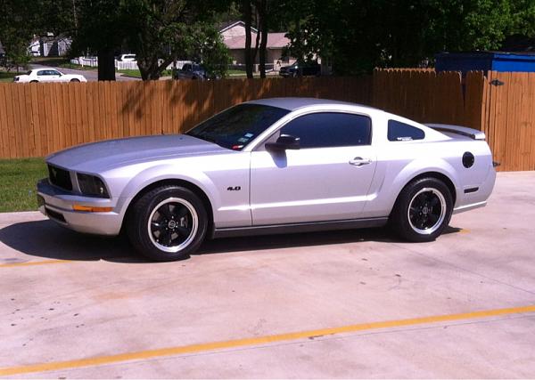 2005-2009 Ford Mustang S-197 Gen 1 Photo Gallery Lets see your latest pics!!!-image-3030228348.jpg