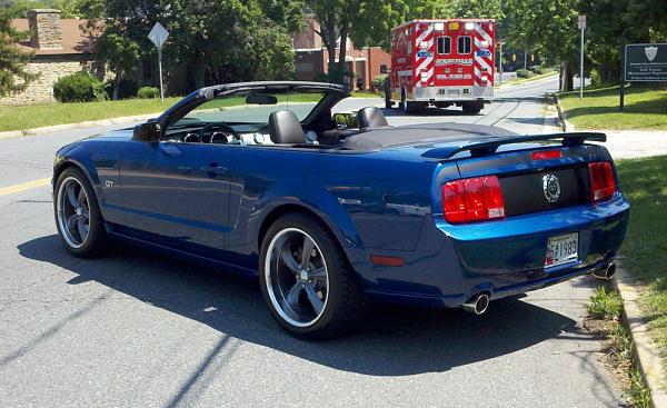 2005-2009 Ford Mustang S-197 Gen 1 Photo Gallery Lets see your latest pics!!!-bluestang16.jpg