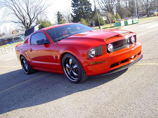 Anyone have a GT with tri-emblem badges on the fenders?-image-1909897192.jpg