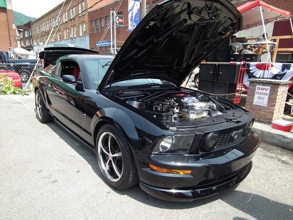 2005-2009 Ford Mustang S-197 Gen 1 Photo Gallery Lets see your latest pics!!!-image-1138621891.jpg
