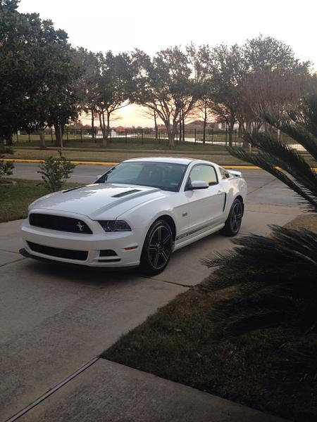 2005-2009 Ford Mustang S-197 Gen 1 Photo Gallery Lets see your latest pics!!!-image-3209843411.jpg