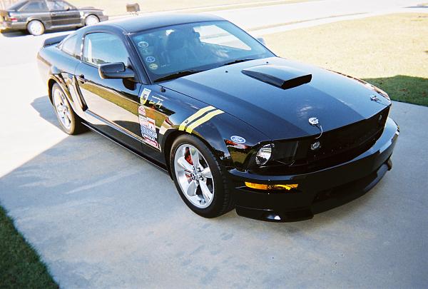 Hood popped doing 80 on highway-323010-r1-04-21a.jpg