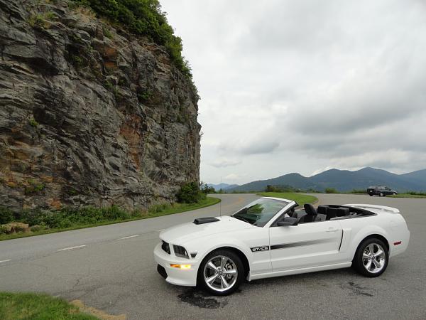 '07 Mustang on the Blue Ridge Pkwy-pisgah-inn-047.jpg