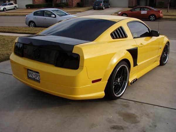 Any GT owners black out their rocker panels?-image-488046104.jpg