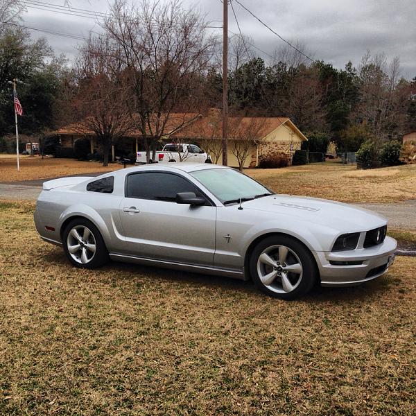 2005-2009 Ford Mustang S-197 Gen 1 Photo Gallery Lets see your latest pics!!!-image-696729942.jpg