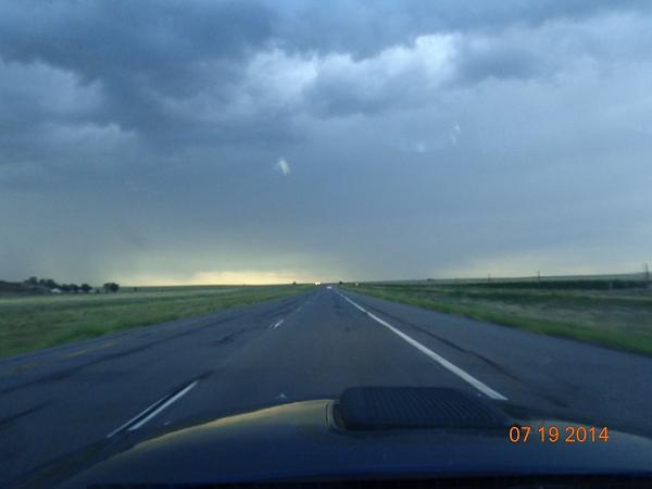 anyone using airlift 1000  spring boosters?-hole-storm.jpg