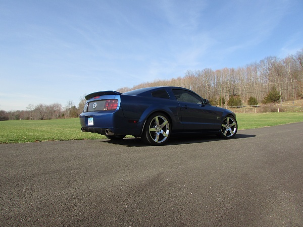 2005-2009 Ford Mustang S-197 Gen 1 Photo Gallery Lets see your latest pics!!!-bfd5slh.jpg