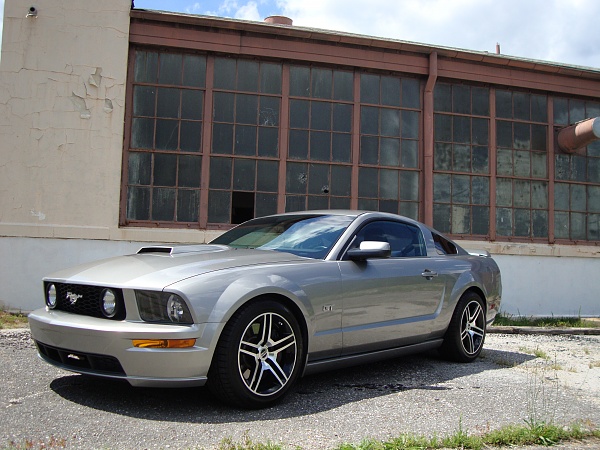 2005-2009 Ford Mustang S-197 Gen 1 Photo Gallery Lets see your latest pics!!!-dsc00673.jpg