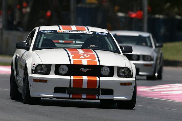 Great Pic of Champ Car Stangs-20060519p_0037.jpg