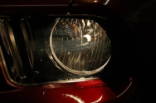 New Feature on the '07??-headlight1.jpg