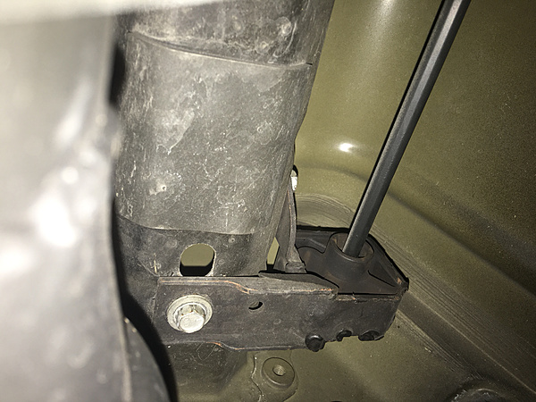 Need help ! Unable to install/attach Borla S type axle back on 2006 Mustang GT-photo605.jpg