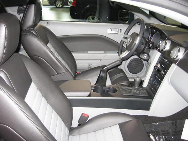 2007 interior color schemes- cutting through the mystery!-gtcs-dove-black-2.jpg