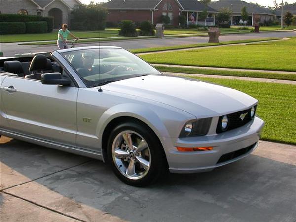 Ordered my 2007 GT Premium Convertible Today!!!-mustang-photos-002-small-.jpg