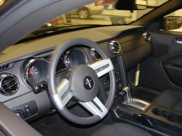 Here's my new 07 Mustang GT I bought home tonight-dsc04942.jpg