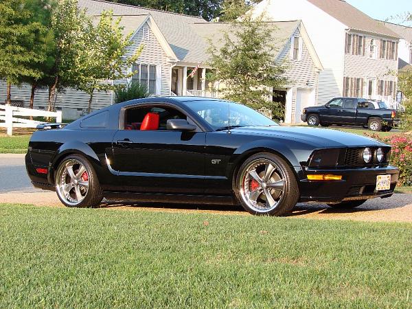 picture request (05+ 20's+) need some help please guys-2005-mustang-gt-18.jpg