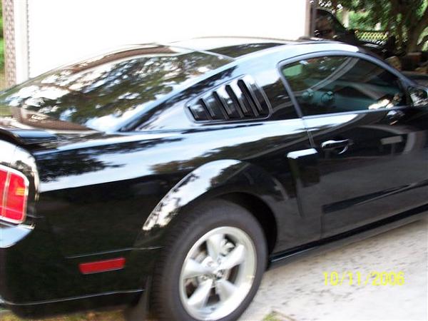 DG Custom Auto Mustang Exterior Parts!-100_1337.jpg