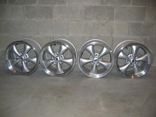 Does anyone have a pic of the standard17' wheels for the GT?-wheels.jpg