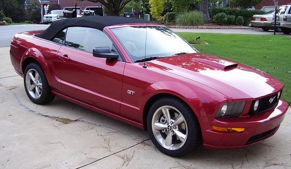 If you have a flashy mustang...-8-21-2006-8.40-pm-new-stang.jpg