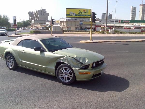 Idiot ran a red a wrecked my baby !!-07062007065.jpg