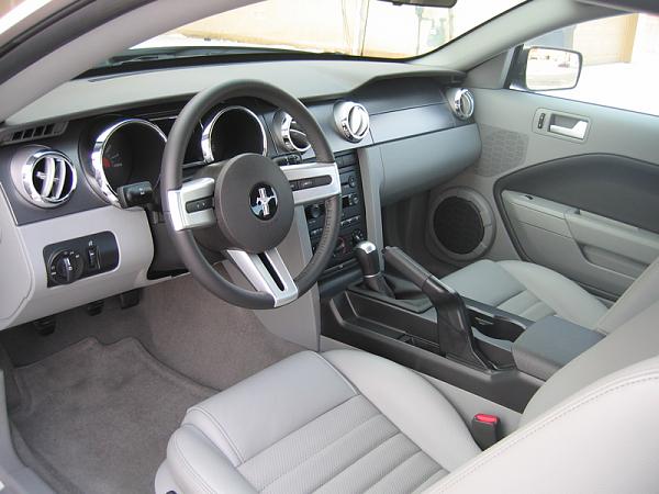 Charcoal Aluminum finish Instrument panel in the Interior Upgrade Package-interior.jpg