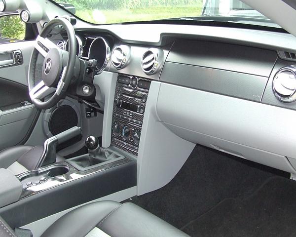 Charcoal Aluminum finish Instrument panel in the Interior Upgrade Package-dscf0607.jpg