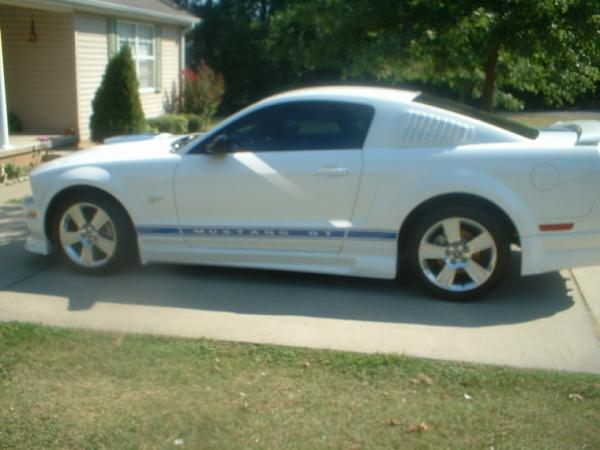 My Mustang GT-phpc7b70zpm.jpg