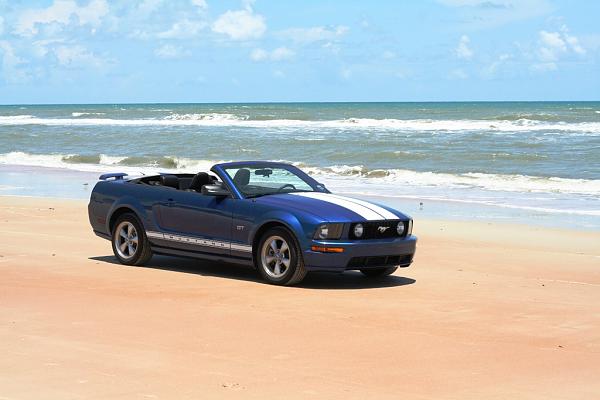 Ordered our 2008 GT today!-beach1.jpg