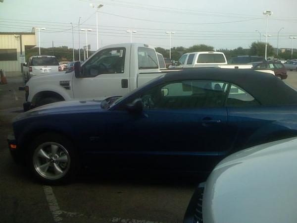 Our 2008 Mustang arrived today!-mustang3.jpg