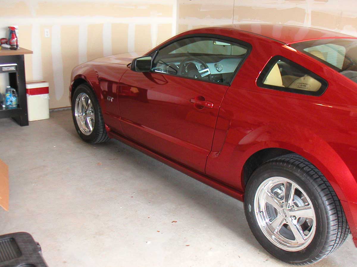Andre steder stege Twisted Dark Candy Apple Red metallic impressions - The Mustang Source - Ford  Mustang Forums