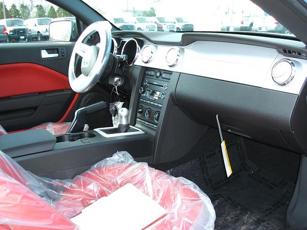 Interior Photos Required-copy-2008-mustang-int2.jpg