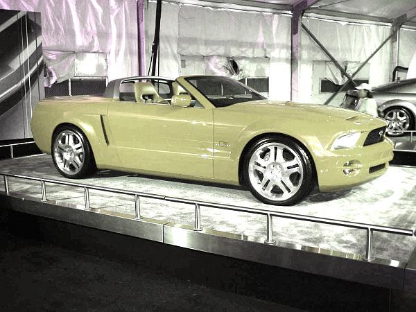 Thinking: Coupe or Vert?-2005_mustang_conv_rf-2-.jpg