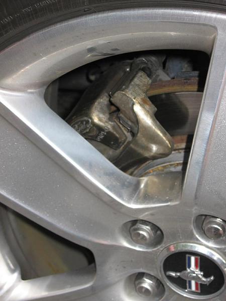 Sanded + Cleared Brake Calipers - But I have a problem....-img_2133small.jpg