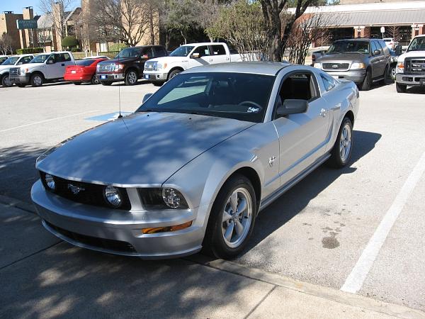 Finally, My 09 GT Arrives-newstang3.jpg