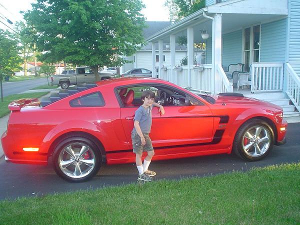 Post a picture of you and your Mustang!-gt-106b.jpg