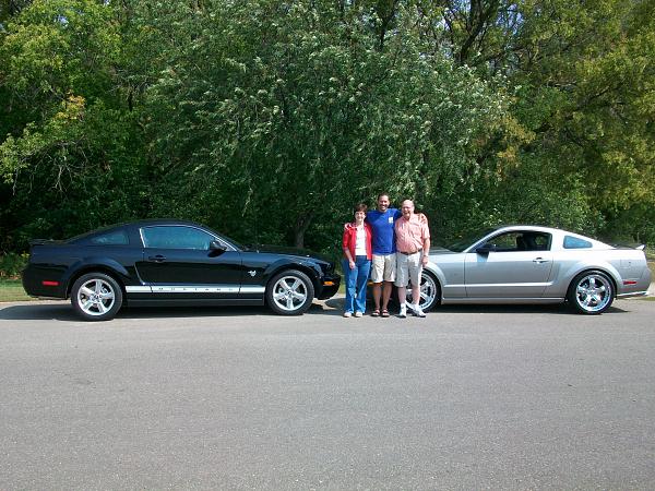Post a picture of you and your Mustang!-046.jpg