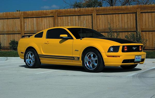 Any pics with DD Bullitts on screaming yellow? Non black?-chapter-begin-2d.jpg