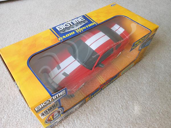 1:16 Jada Bigtime Radio Control Shelby GT500 Red with White Stripes-dscn2676.jpg