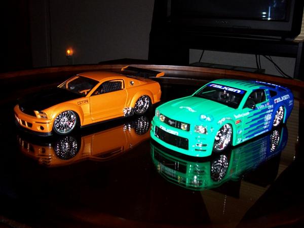 '05 Falken 1/24 and '05 GTR 1/24 from Jada.-100_0133.jpg