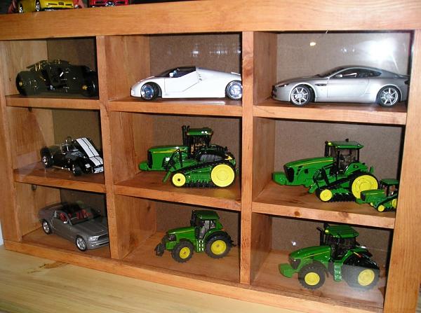 My complete 1:18, 1:32 and 1:50 collection!!! :)-picture-4.jpg