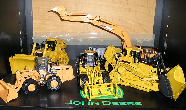 My complete 1:18, 1:32 and 1:50 collection!!! :)-picture-12.jpg