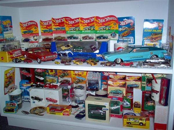 Mustang Toy Collect 2-htwhl-ornaments-vintage-web.jpg