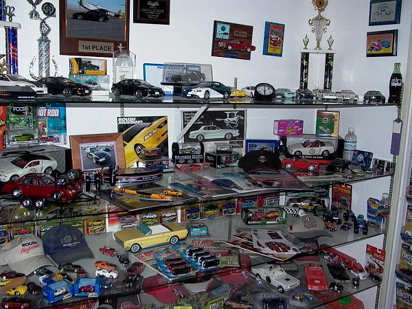 My Diecast Toy Collection...lots of pics...-p1020006.jpg