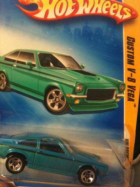 More Finds at the stores...toys yes..-hot-wheels-024.jpg