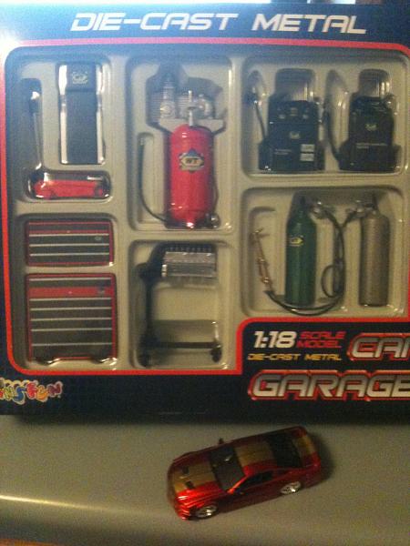 More Finds at the stores...toys yes..-car-garage-002.jpg