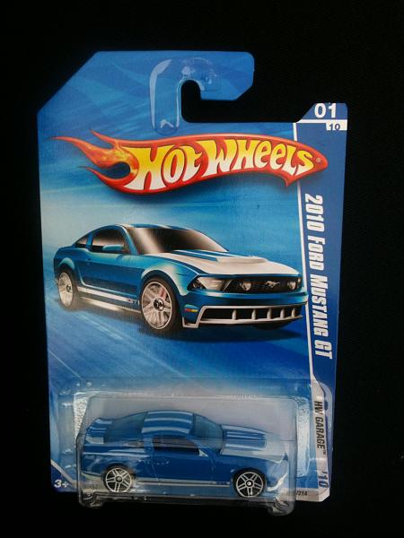 More Finds at the stores...toys yes..-blue-2010-mustang-gt-013.jpg
