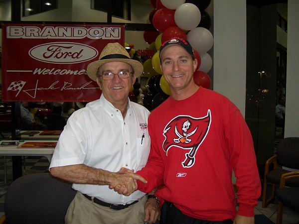 Jack Roush Signing - Pics and Vids-cimg0950.jpg